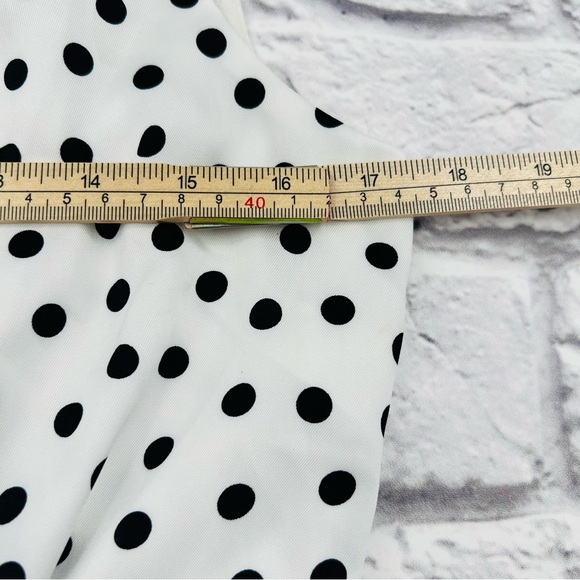 Karl Lagerfeld Black and White Polka Dot Dress Womans Size 6 Sleeveless High Low - Picture 7 of 9